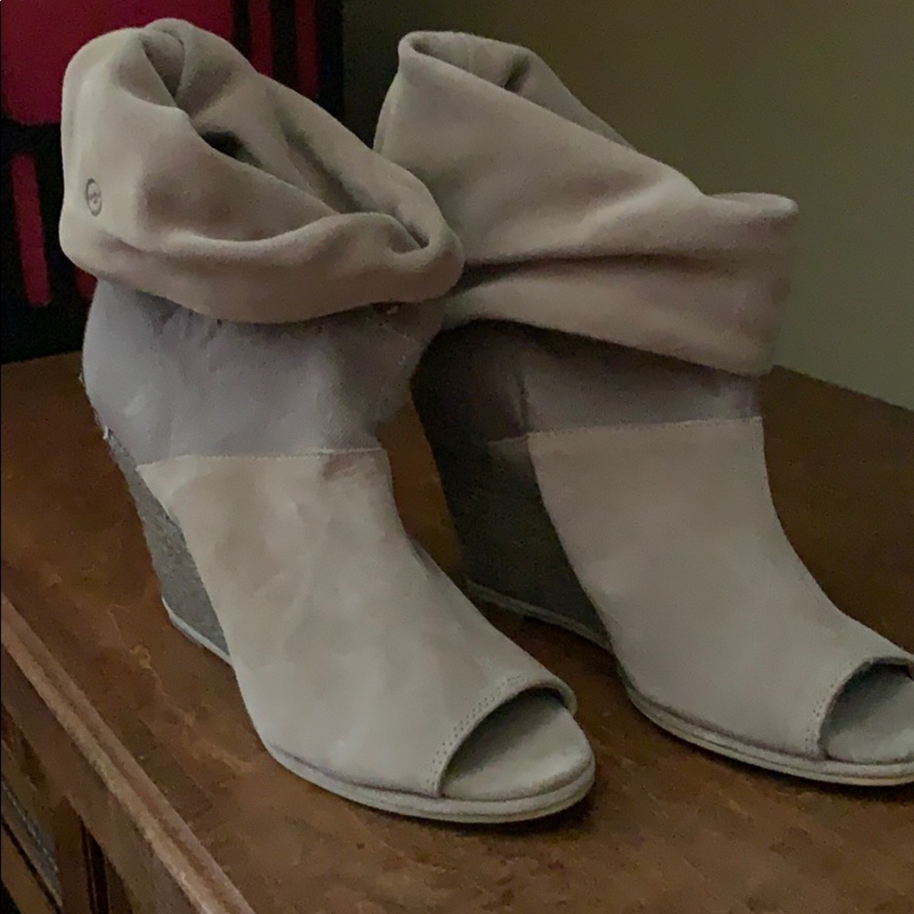 Bronx Wedge open toe ankle bootie 7 38